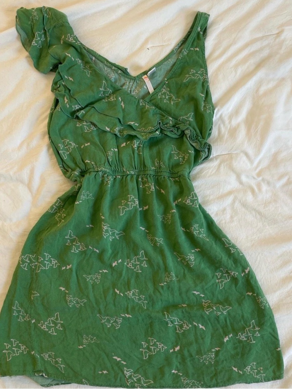 One-Shoulder Green Ruffle Waist Dress